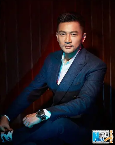 苏有朋格子西装写真曝光 变身精英时尚先生