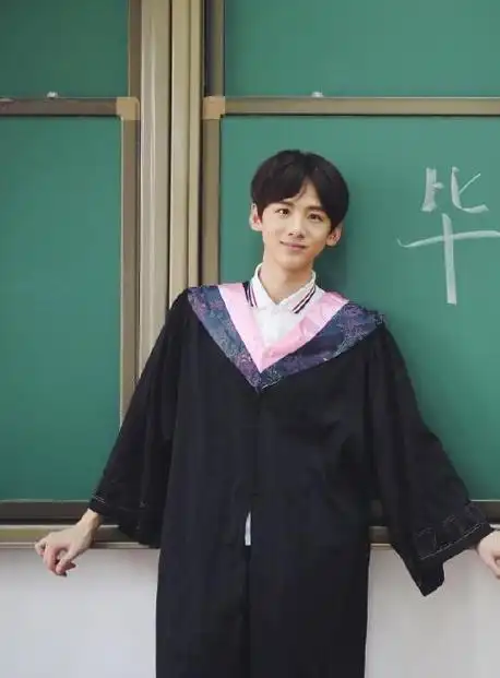 白敬亭的经纪人是谁13167166615