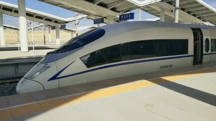 和谐号crh380b出站 青岛西站发车_哔哩哔哩_bilibili