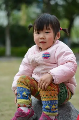 【图片7】忆童年-漂亮可爱的小辫子女孩--蜂鸟论坛照片套图