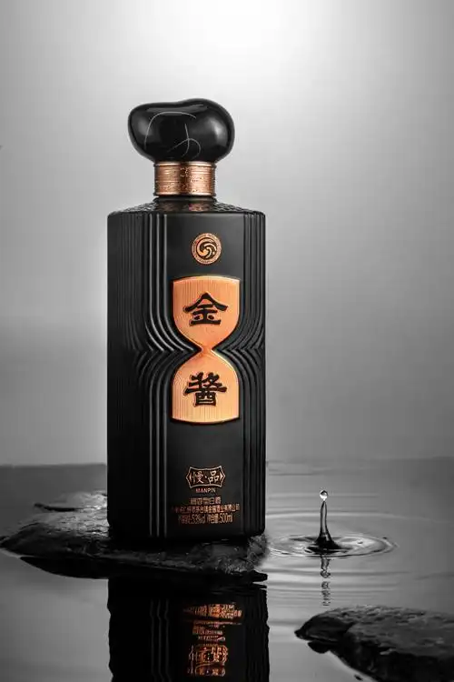 2016年9月,"金酱传奇酒"被贵州省酿酒工业协会评为贵州省酿酒工业协