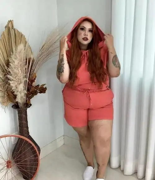 罕见的200斤美女大码模特amandaduque