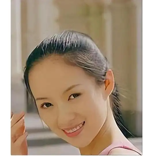 章子怡年轻的时候有多美?旧照曝光惊艳,网友:这才是玉女掌门人