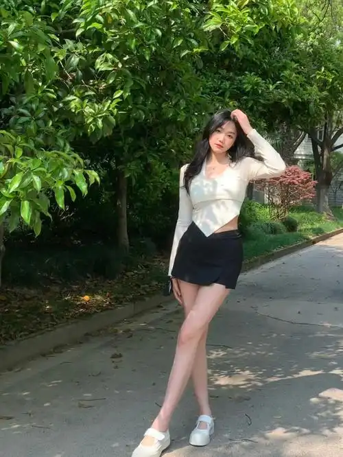 17560kg高个子女生春夏这样穿又乖又辣