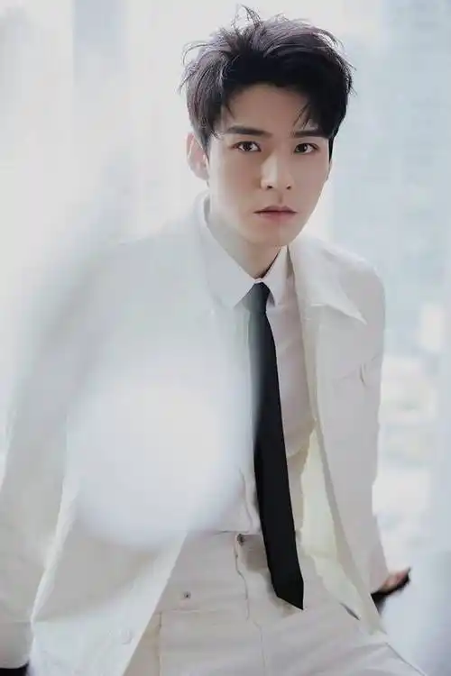 肖战&杨洋&龚俊不愧是颜霸,杨颖&古力娜扎美得夸张_活动_微博_图片