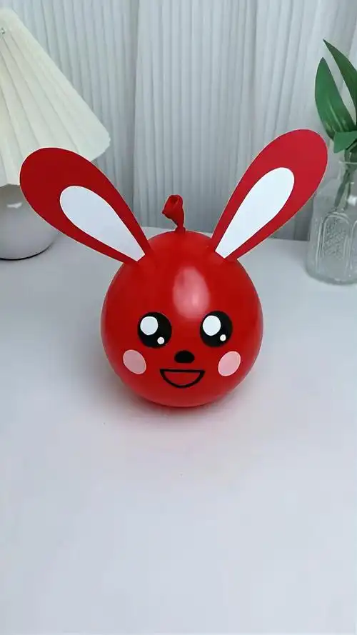 用气球做个可爱的小兔子不倒翁,太好玩了-度小视