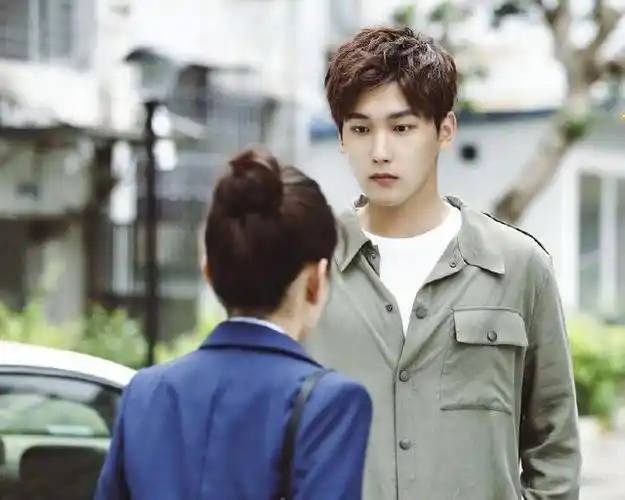 邢昭林,梁洁三度牵手,深情演绎蜜糖剧《你是我的命中注定》