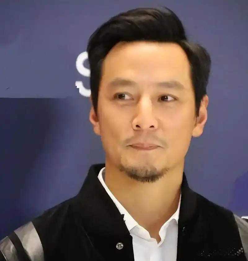 从吴彦祖脸上,看到了中年男人的状态