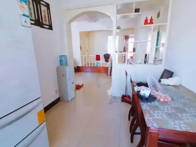 文中路小区120平米另送7楼精装修配套齐全南北通透