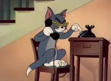 猫和老鼠汤姆没办法给抓鼠公司打电话叫他们抓杰瑞