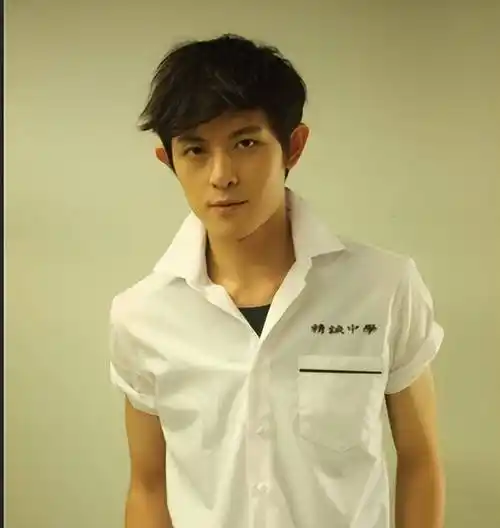 生日变结婚日,42岁《棒棒堂》敖犬官宣喜讯!原来豪宅是为了藏她