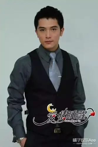 他现在长这样|爱情睡醒了|邱泽|橘子_新浪新闻