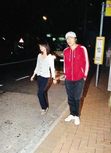 于文凤曝光周星驰秘密账簿 找廉署克星帮忙追债(图)