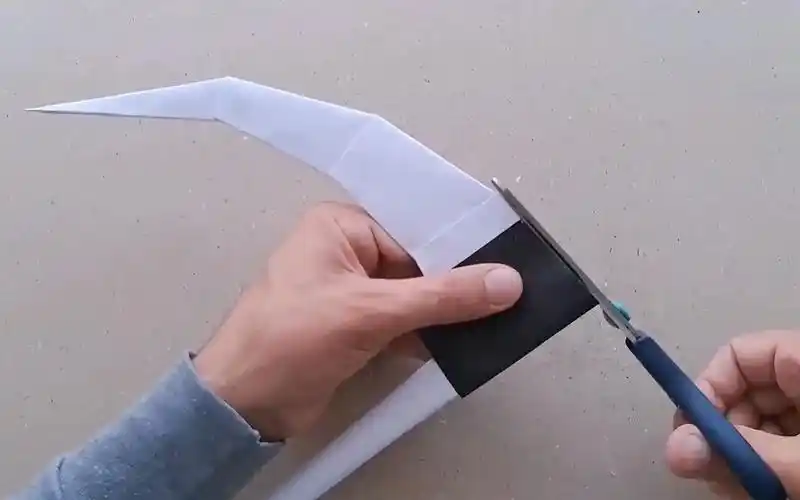 教你如何折一把纸镰刀,创意手工折纸教程