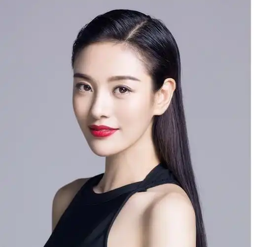 郑清文靳东结婚是真的吗她现实老公是谁