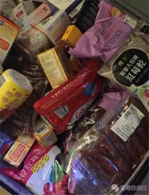 香港晒货前几天过港购物回来晒晒宝贝无比滴卡乐比水光针面膜美素佳儿