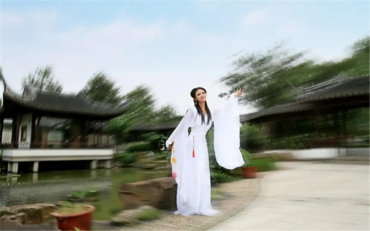 白衣飘飘仙气十足的古装侠女写真桌面壁纸高清大图预览1920x1200_美女