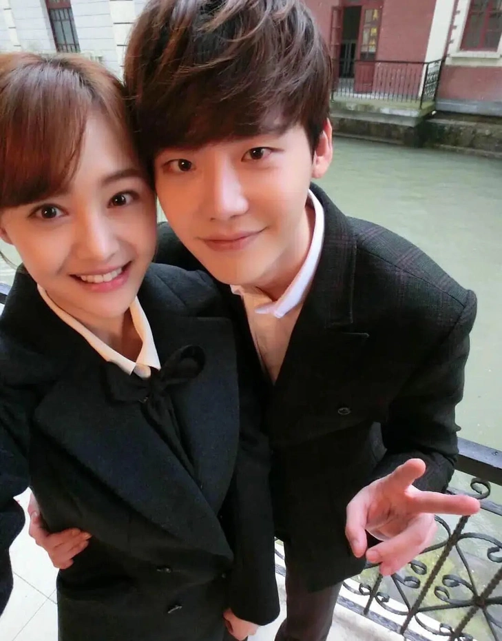 翡翠恋人|郑爽|李钟硕_新浪新闻