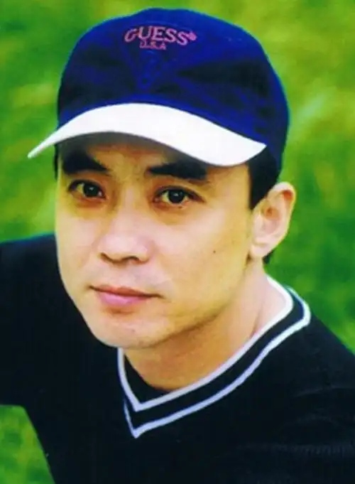 董志华80年代红极一时成名路上有泪有痛如今儿子成他骄傲