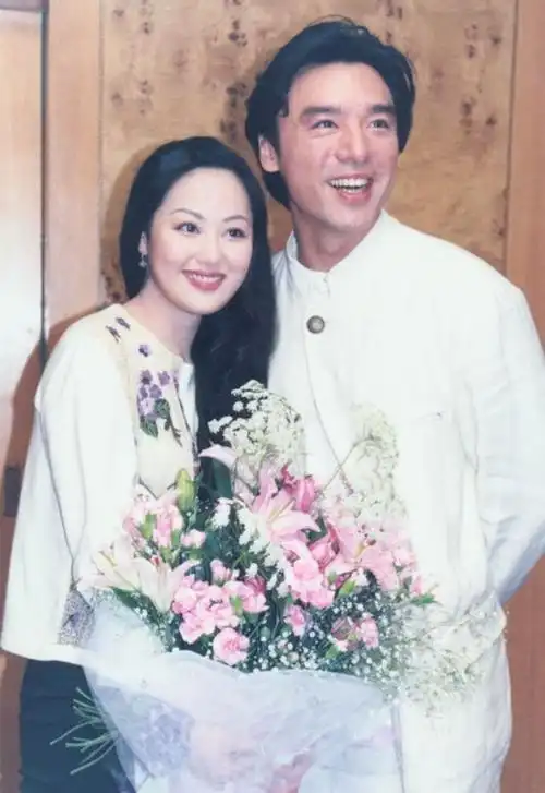 前小姨子告二婚妻虐待孩子,女儿却力挺继母,68岁钟镇涛重生记
