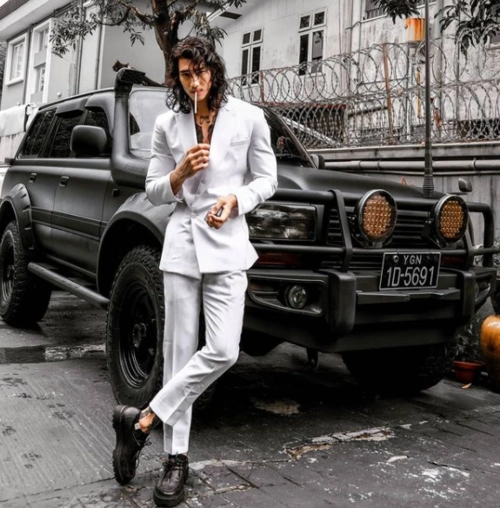 缅甸最帅和尚走红!富二代出身演绎霸道总裁,帅得让人挪不开眼