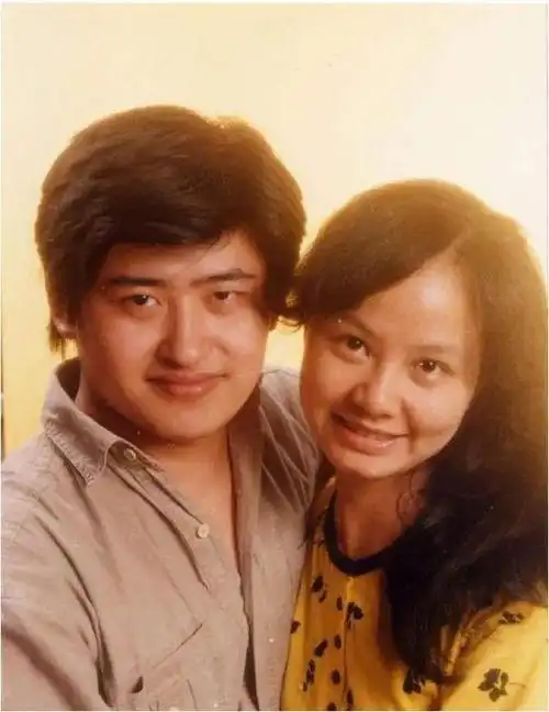 刘欢因为这次机会认识了现在的妻子卢璐