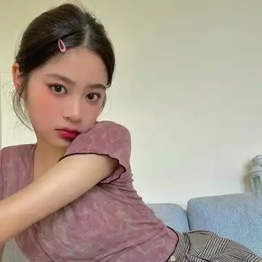 清冷又超级有特点的女生头像合集 安静又有魅力的女生头像_女生头像