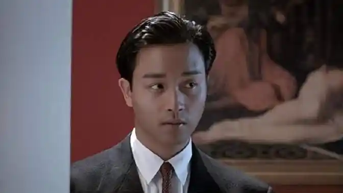 纵横四海:张国荣探安保,发哥护阿占摔古董,遭养父暴揍-影视综视频