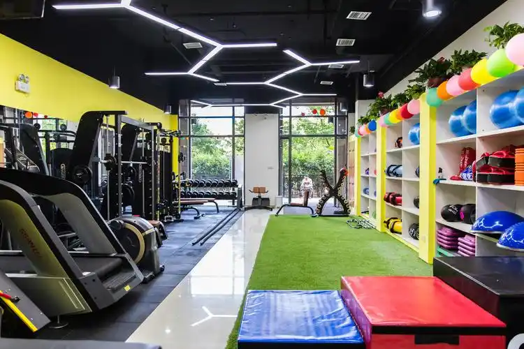 u 型动力健身工作室