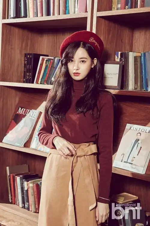 组图:韩星李珠妍拍写真 干净白毛衣曼妙清纯_高清图集_新浪网