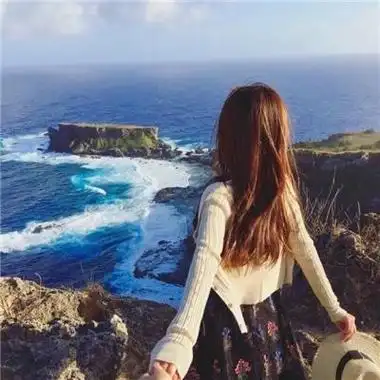 2021小清新的美女背影头像