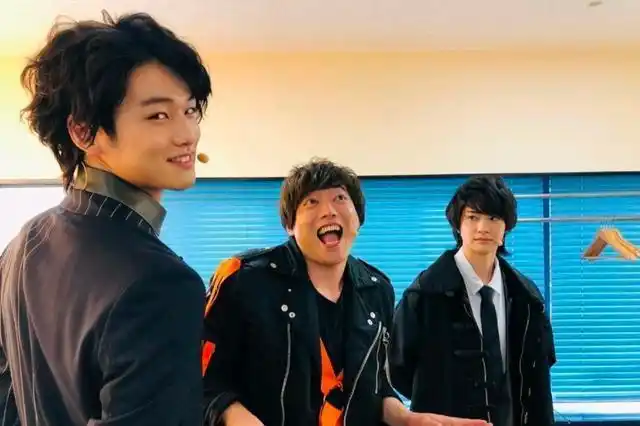 假面骑士01不破与刃姐外传完结纪念合照灭亡迅雷四人组复活预定