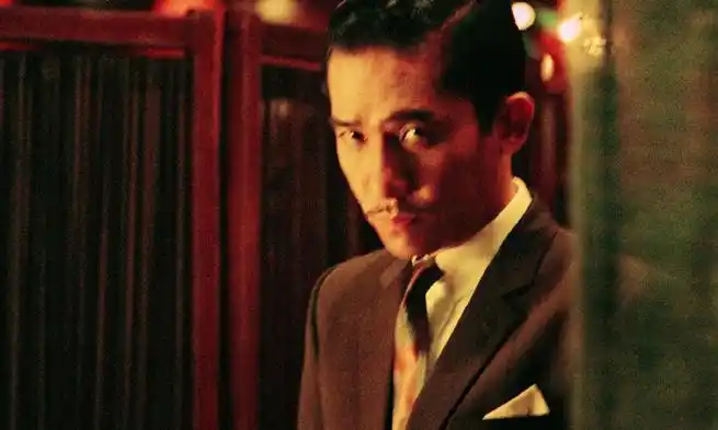 从香港到全世界,梁朝伟演出了无数影响时代的电影.