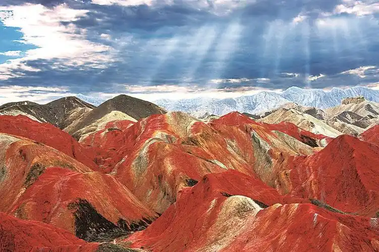 张掖世界地质公园 "绿牌"通过首次再评估