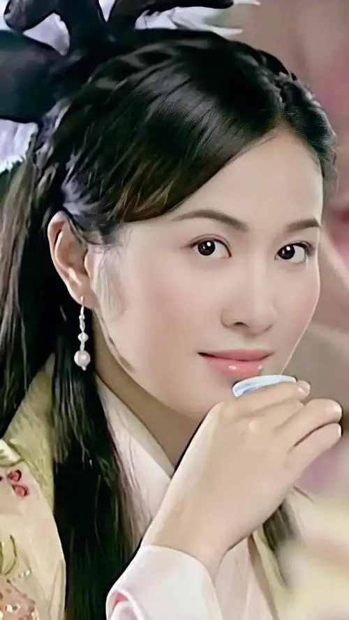 叶璇惊艳时光的女人优雅十足妩媚迷人