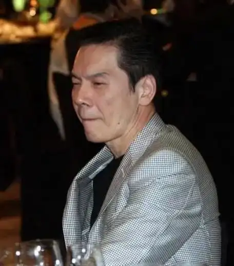 向华强陈岚是我的挚爱与丁佩离婚后我们还是一家人