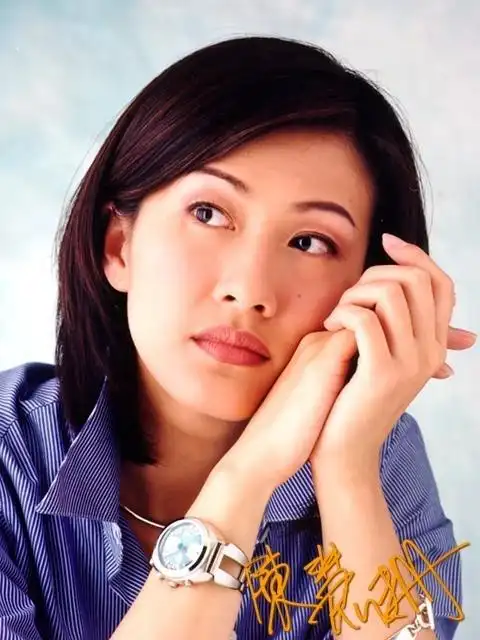 当年tvb花旦陈慧珊转行,到深圳当英文老师,老公破产事业波折