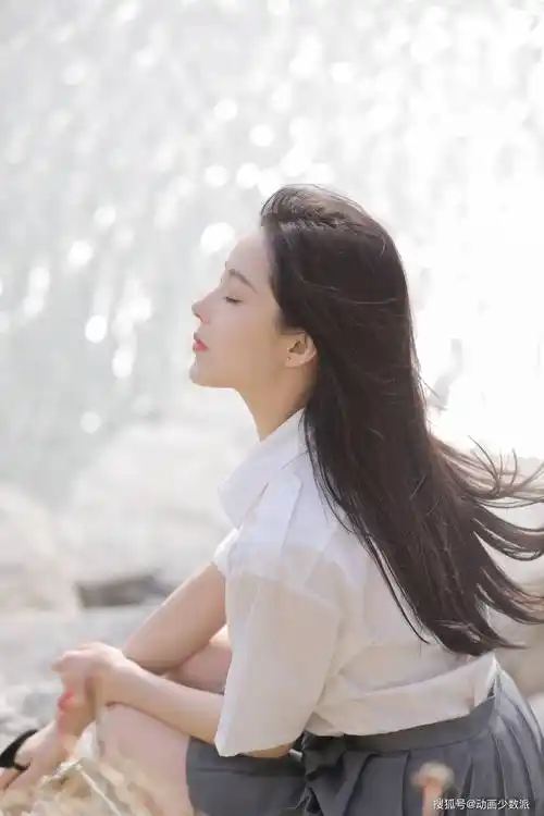 校花颜值控前途与玫瑰来日与方长