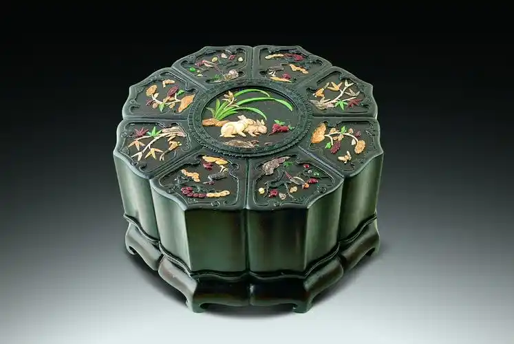 红木镶八宝八棱宝盒-中国工艺珍品及古董家具-雅昌拍卖