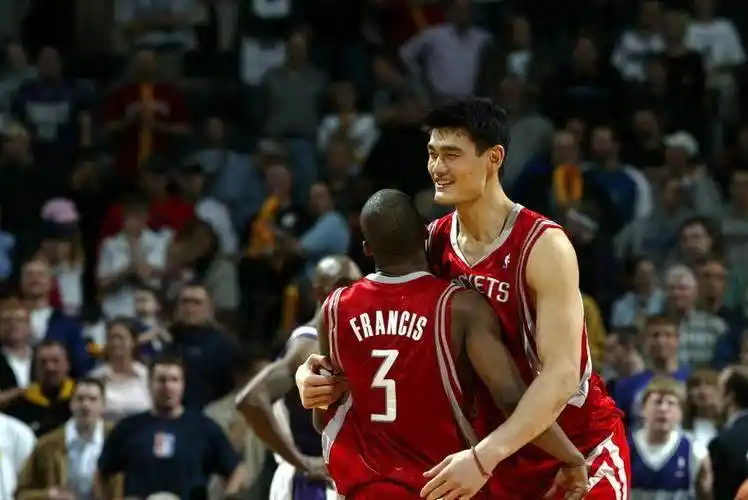 姚明为什么退役?_篮球_中国_荣誉