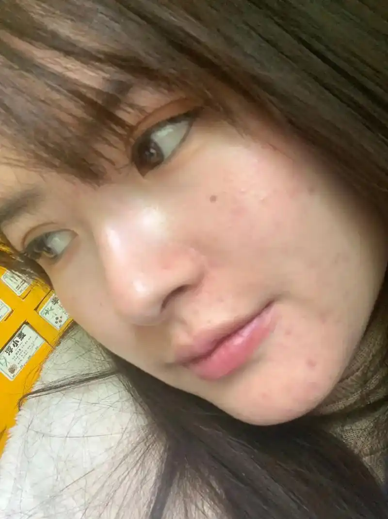 素颜 #原相机 记录一下31岁的无美颜无滤镜照片 - 抖音