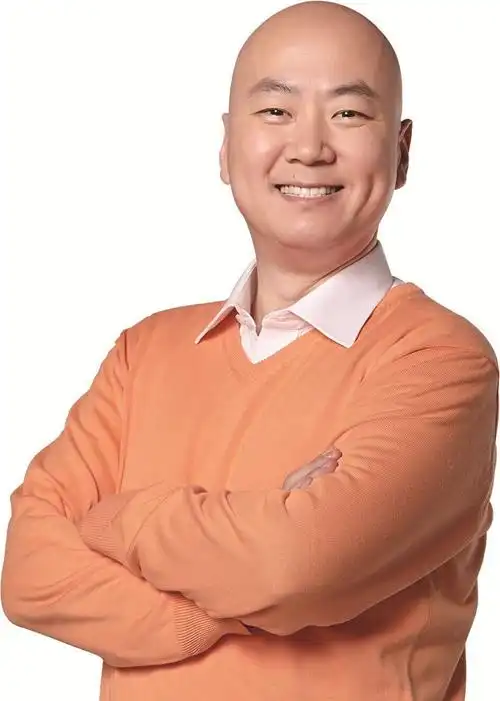 春晚常客郭冬临次数多达22次55岁还未婚因8个字被索赔1亿