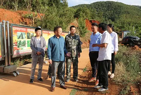 毛辉调研会泽县者海镇脱贫攻坚巩固提升工作