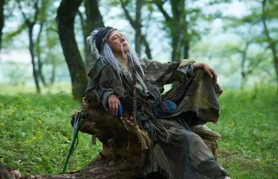 射雕英雄传洪七公的手指是怎么断的 贪吃误事险酿大祸