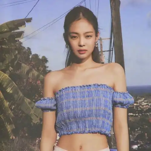 直角肩jennie身材比例太好了吧