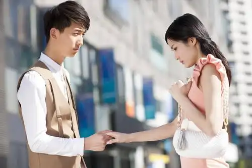 北京,中国,亚洲,挎包,浪漫,休闲装,现代,夏天,温暖,温馨,面对面,恩爱