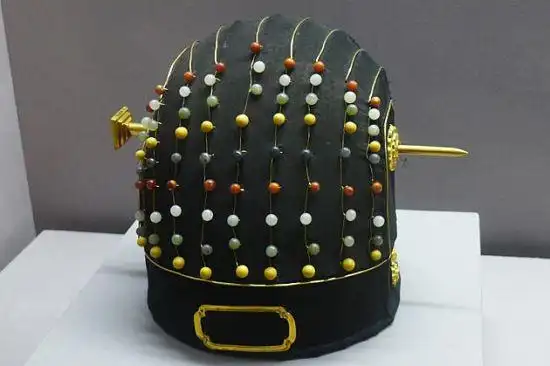 梁庄王墓 明代官帽