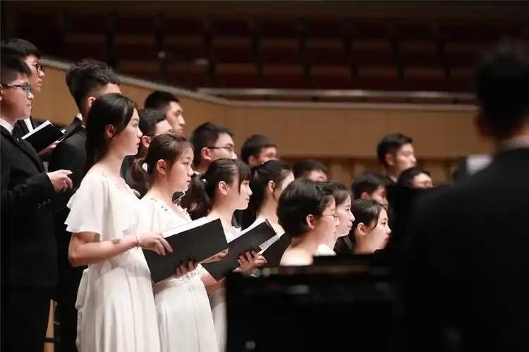 大学生合唱团成立10周年音乐会在长沙音乐厅举行图文