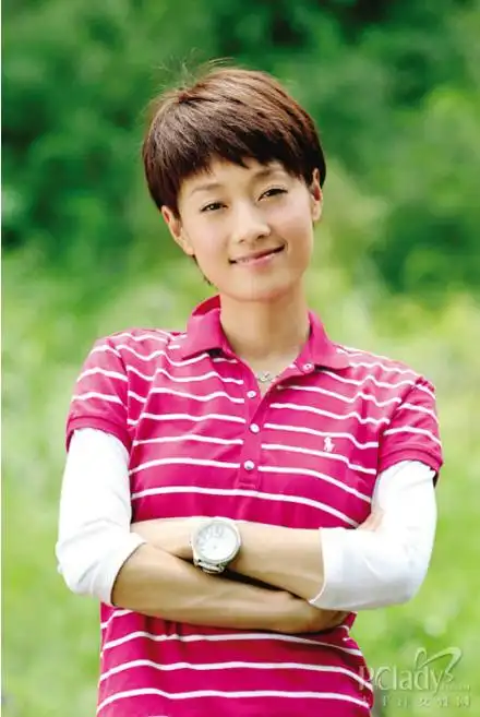 人物简介 个人资料   姓名:马伊琍   生日:1976年6月29日   身高:164