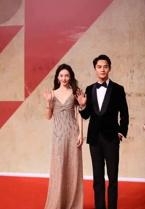 金鸡奖红毯:李宇春太惊艳,李易峰帅破天际,最佩服颜丹晨_造型_身材